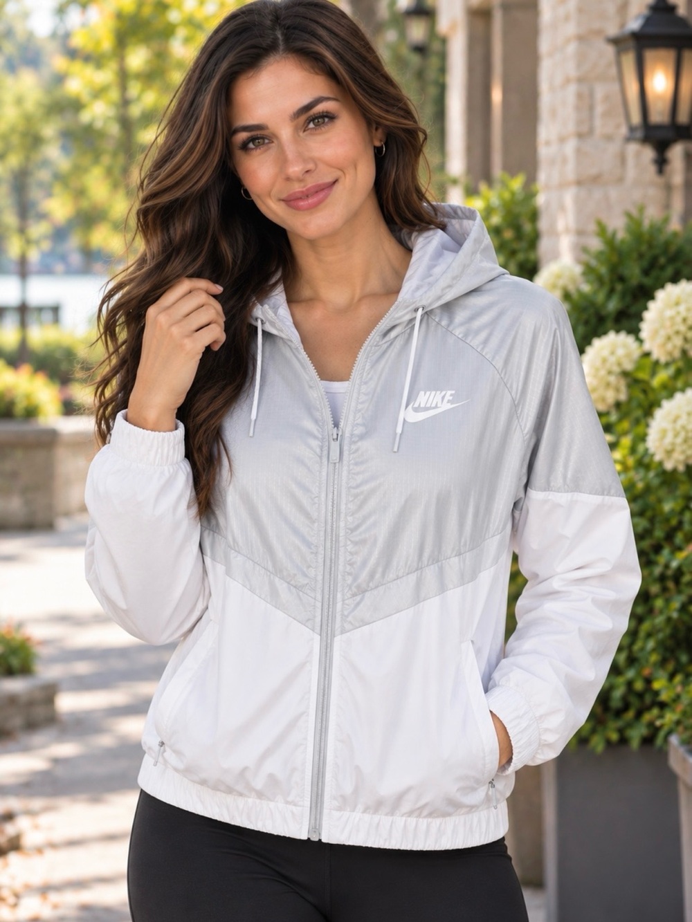 Nike Jacket Windrunner Woman’s Jacket in White & Silver Size - Large